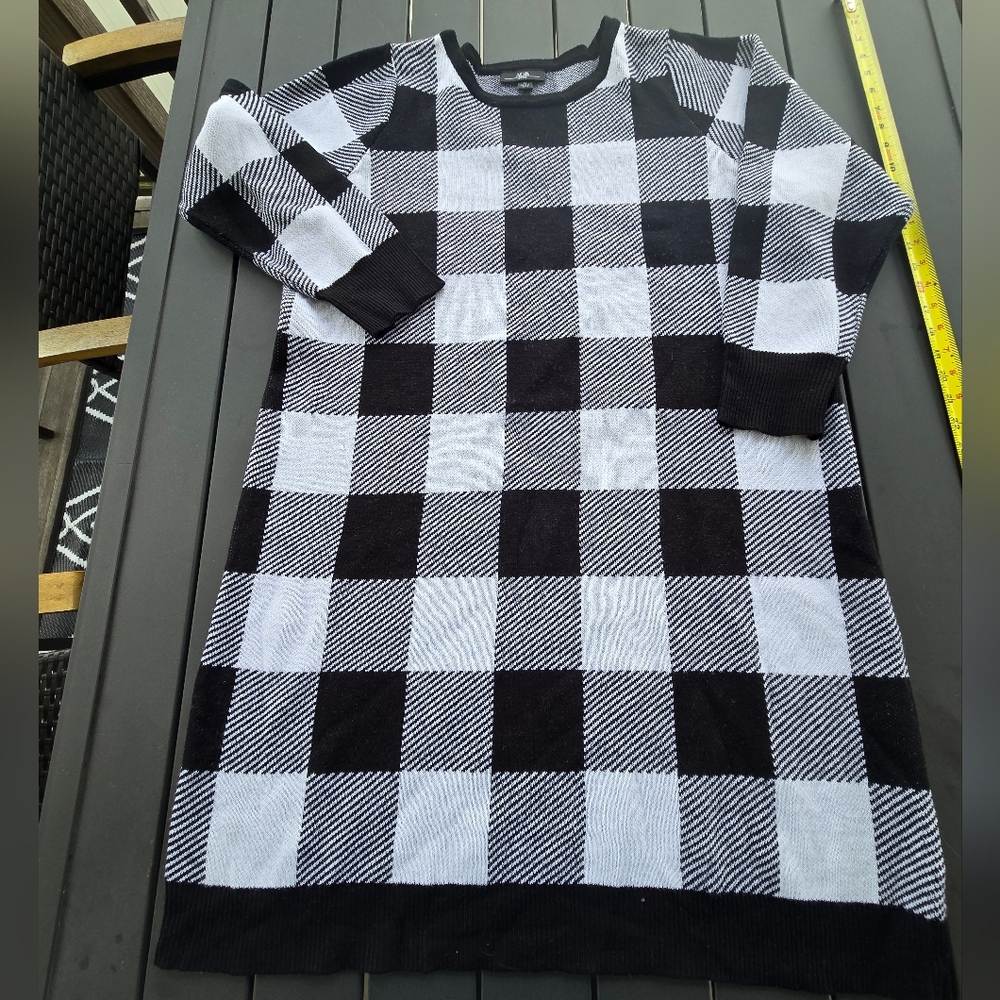 Black and White Checkered Sweater